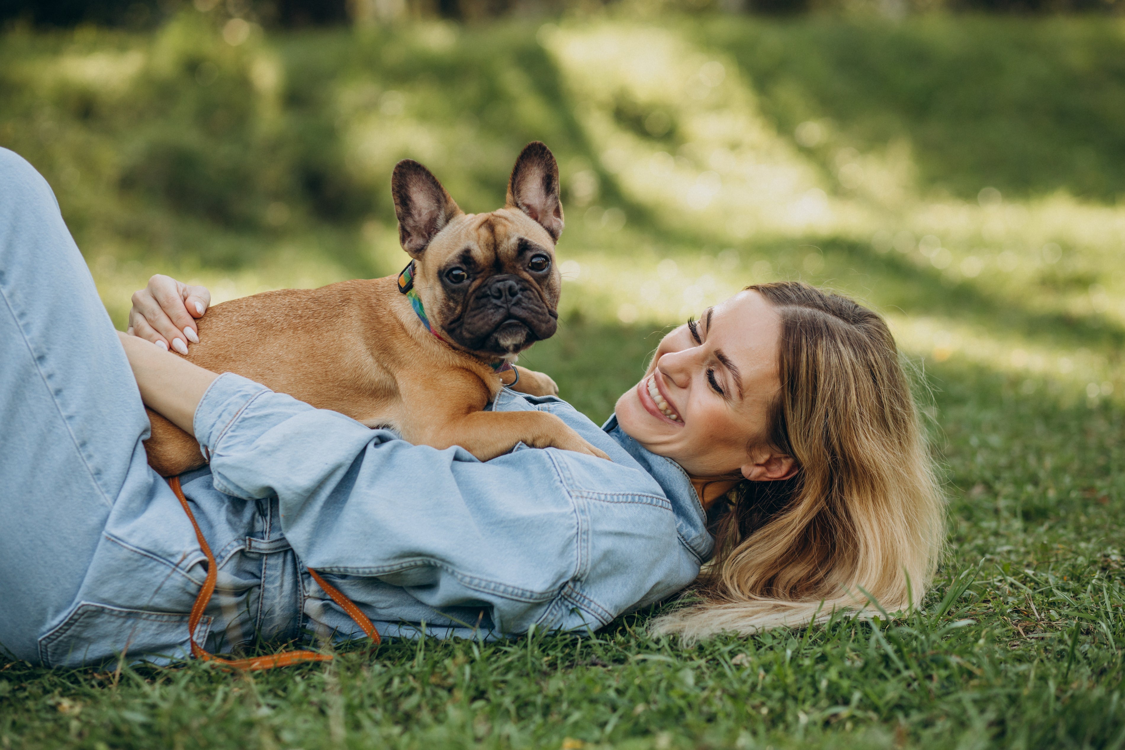 Duurzaam leven met je hond: zo maak je bewuste keuzes voor jou en je viervoeter